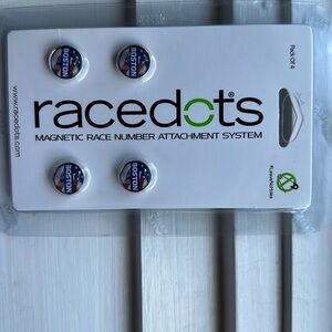 NWT Racedots running bib magnets BOSTON 26.2 4 pack🏃🏽‍♀️